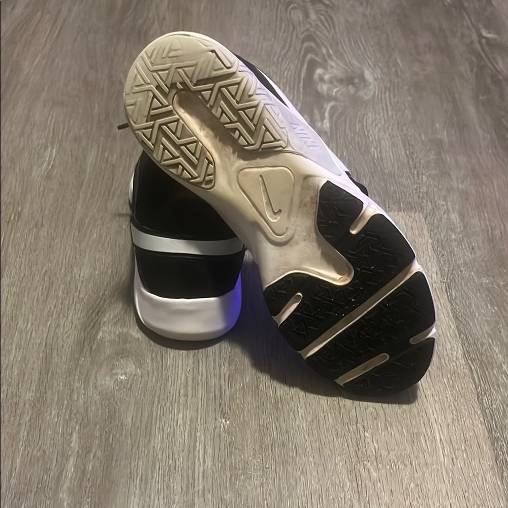 Nike Men's Black Running Shoes - Picture 10 of 10